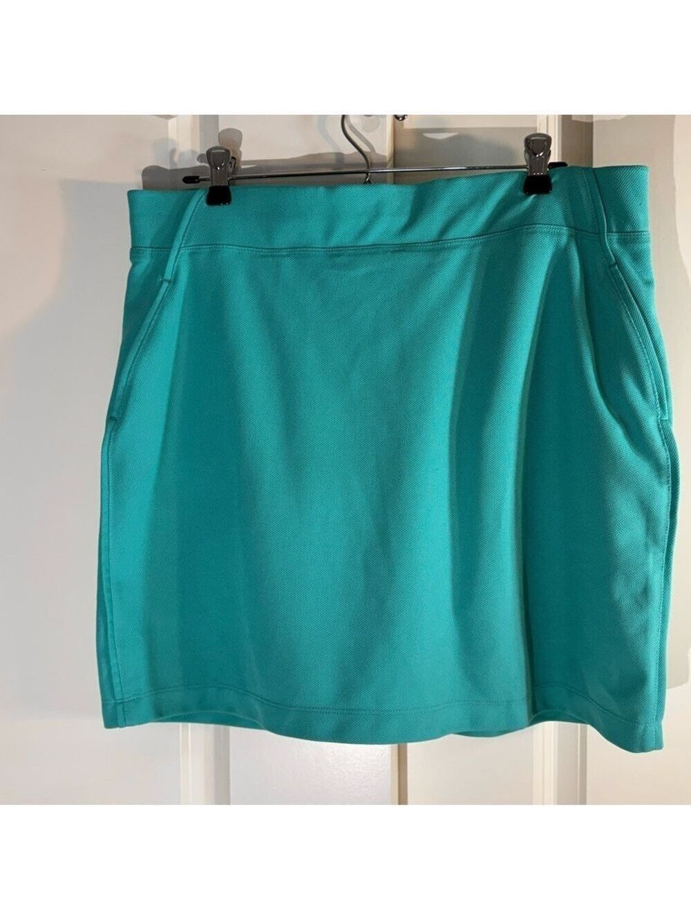Golf America Vibrant Green Women's Skort Large